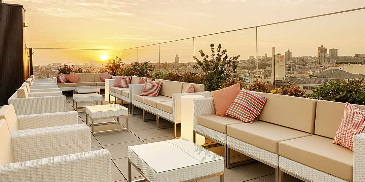Hotel Premium Porto Downtown 4*